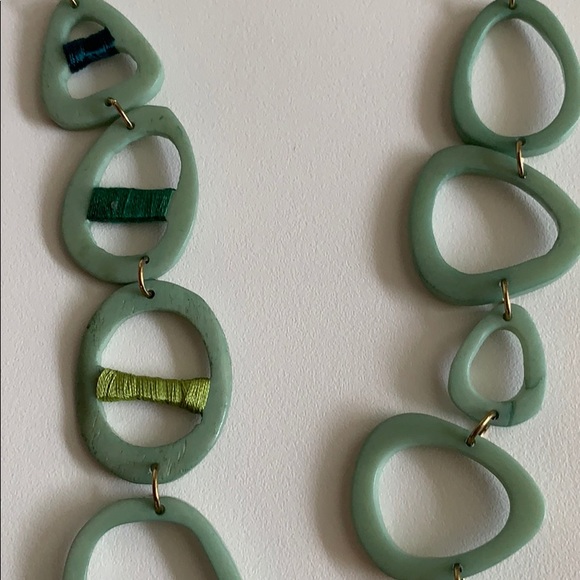 Mint Green Chunky Necklace - Picture 2 of 2